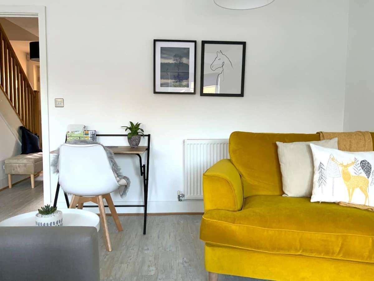 Willa Stylish & Spacious 3 Bed House With 2 Free Car Parking Spaces Appledram Zewnętrze zdjęcie